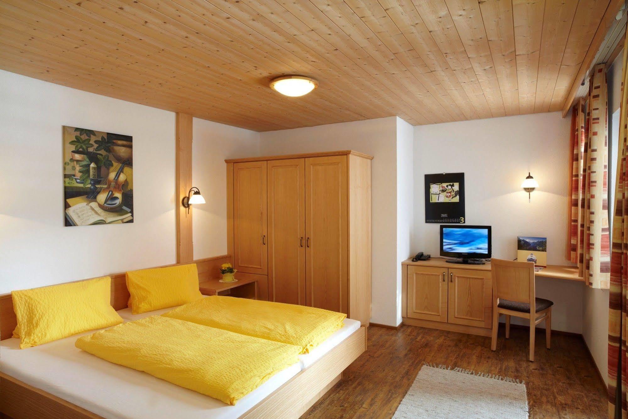 Gaestehaus Am Graben Reutte Zewnętrze zdjęcie